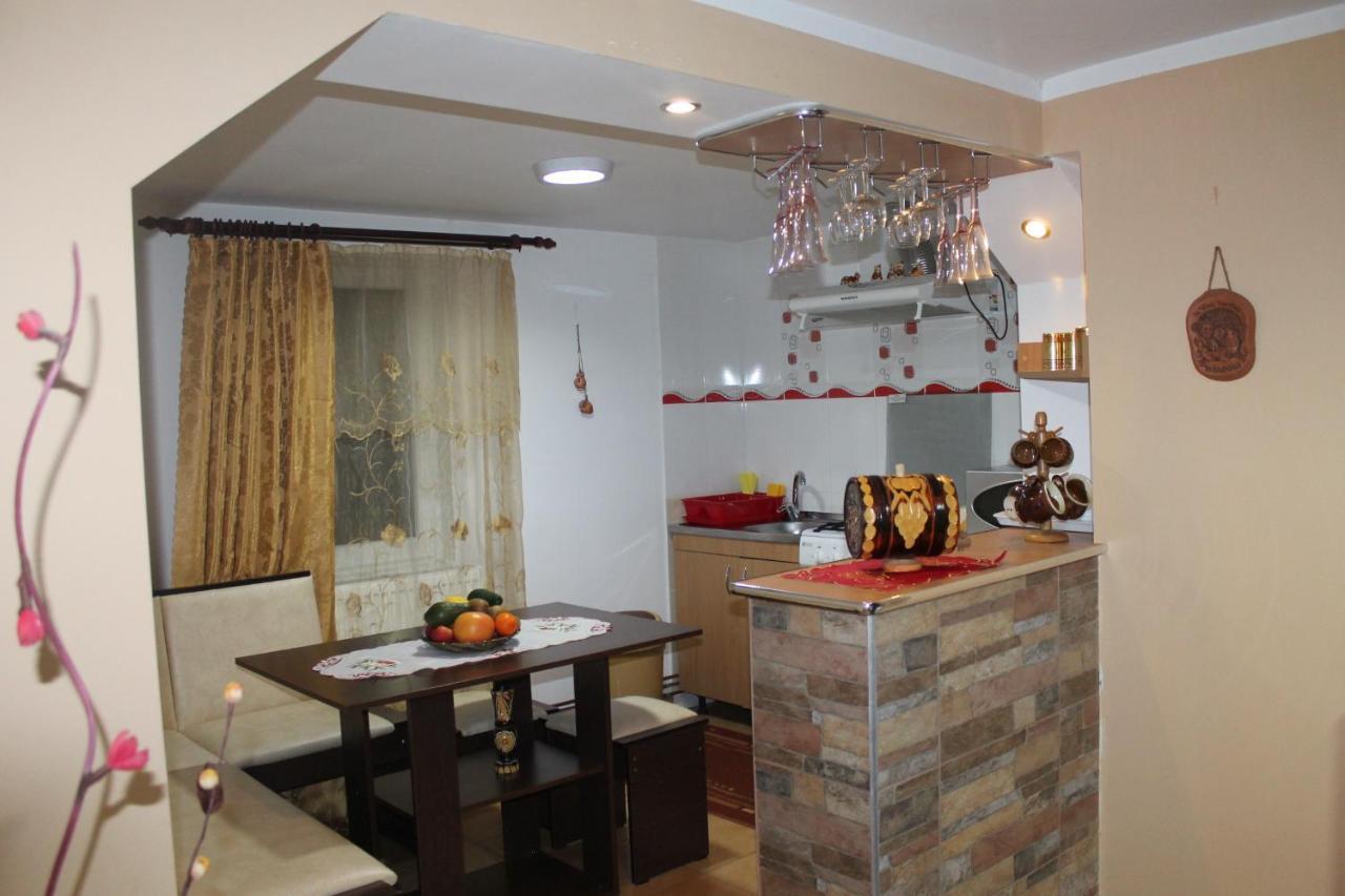 Casa Andreia Villa Гура Хуморулуй Екстериор снимка